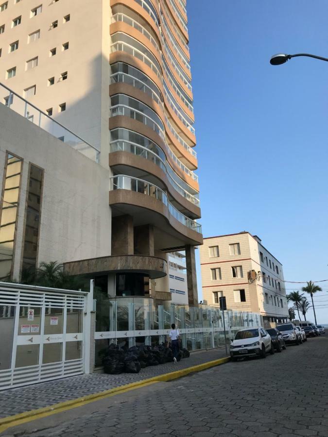 Apto Com Vista Para O Mar, 2 Vagas De Garagem E Churrasqueira Na Varanda Прая-Гранди Экстерьер фото